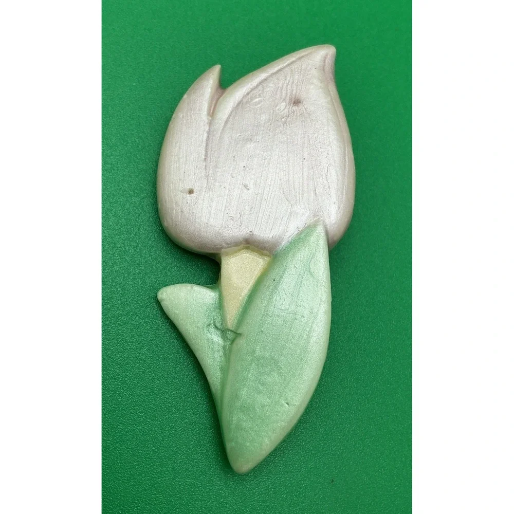 Vintage Ceramic‎ Easter Tulip Brooch Pin